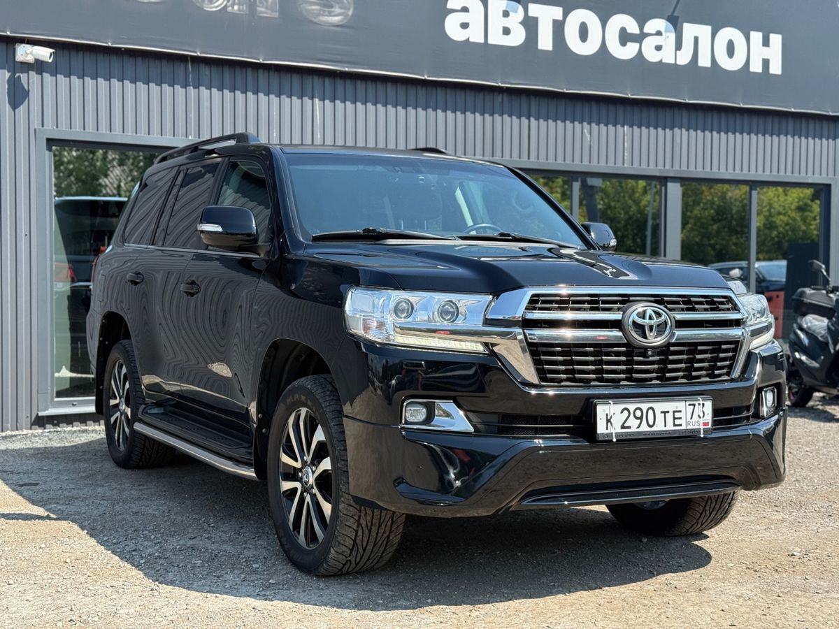 Toyota Land Cruiser 200 Series Рестайлинг 2 4.5d AT (249 л.с.) 4WD Executive 2016 — фото 1
