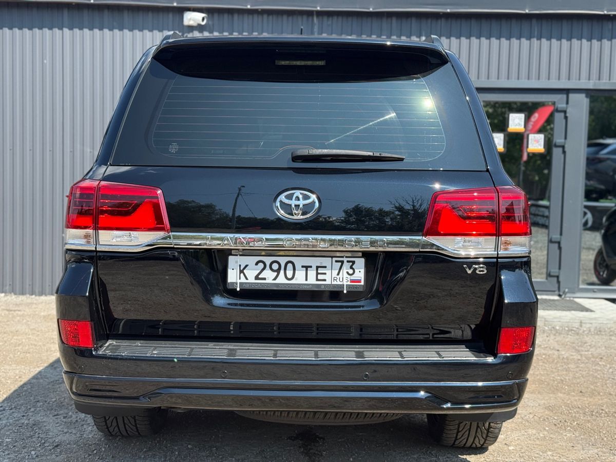 Toyota Land Cruiser 200 Series Рестайлинг 2 4.5d AT (249 л.с.) 4WD Executive 2016 — фото 5
