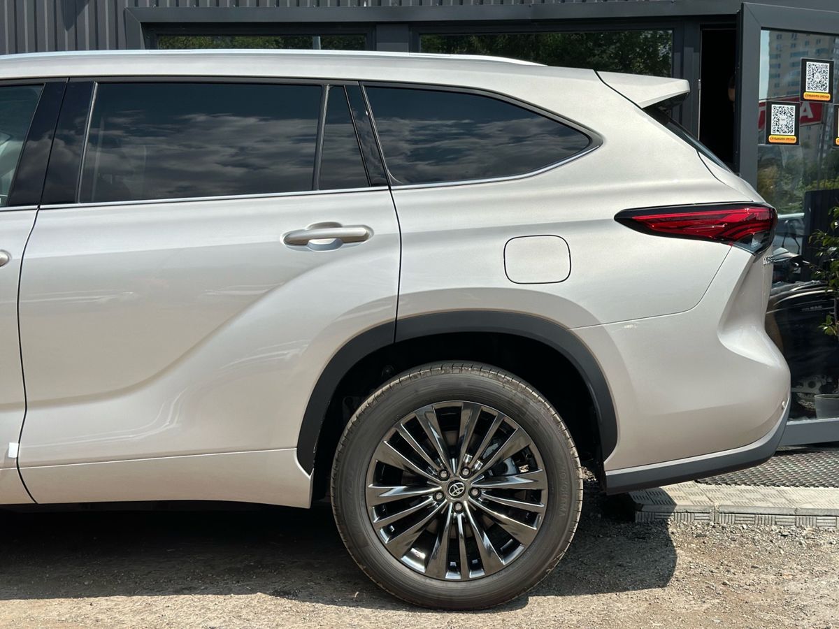 Toyota Highlander IV (XU70) 2.0 AT (248 л.с.) 4WD Premium 2026 — фото 8