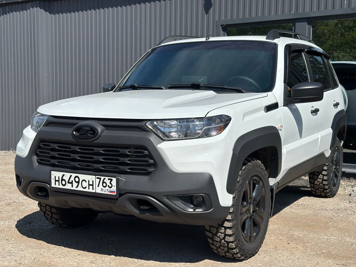 Lada (ВАЗ) Niva Travel I 1.7 MT (80 л.с.) 4WD BLACK'22 2022 — фото 3