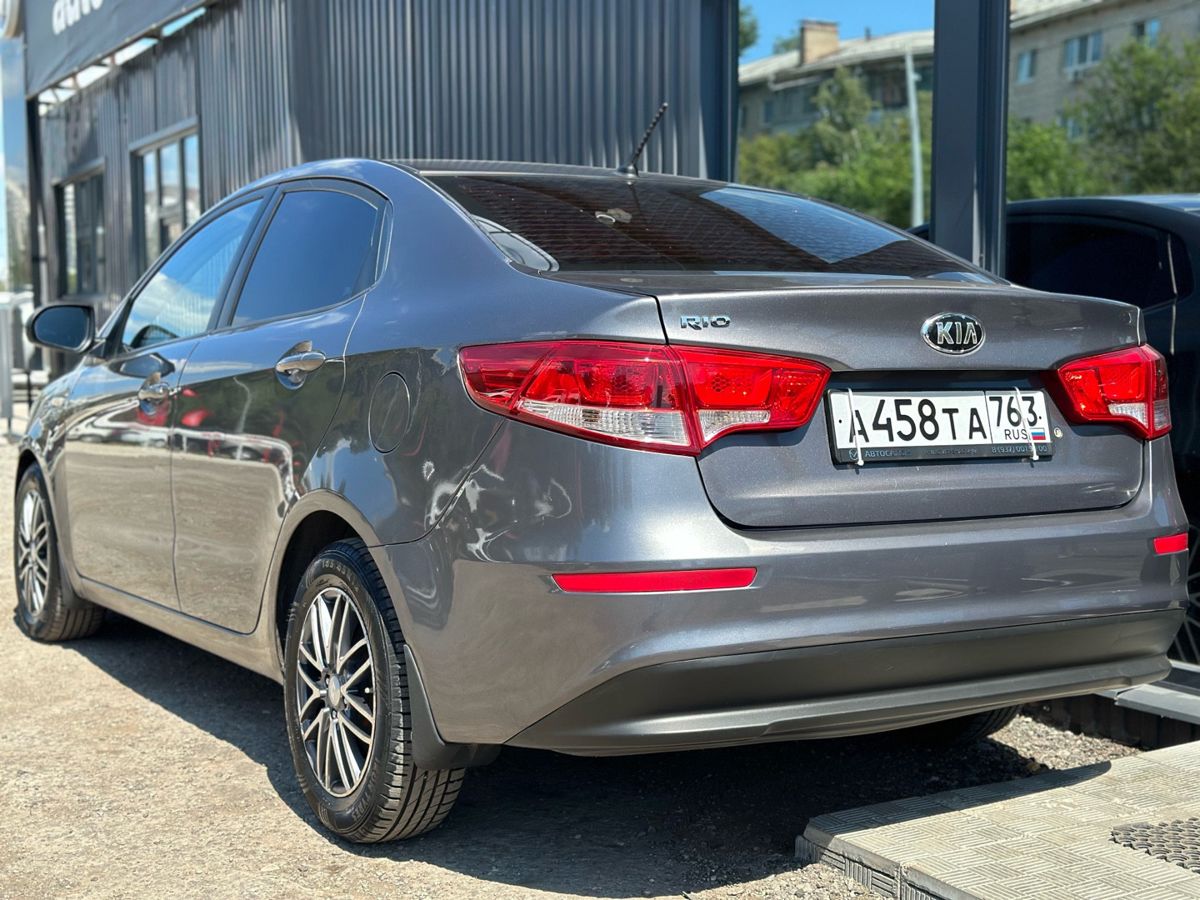 Kia Rio III Рестайлинг 1.6 MT (123 л.с.) Luxe 2016 — фото 9