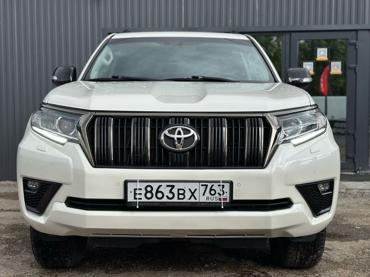 Toyota Land Cruiser Prado 150 Series Рестайлинг 3 4.0 AT (249 л.с.) 4WD Элеганс Плюс 2021 — фото 2