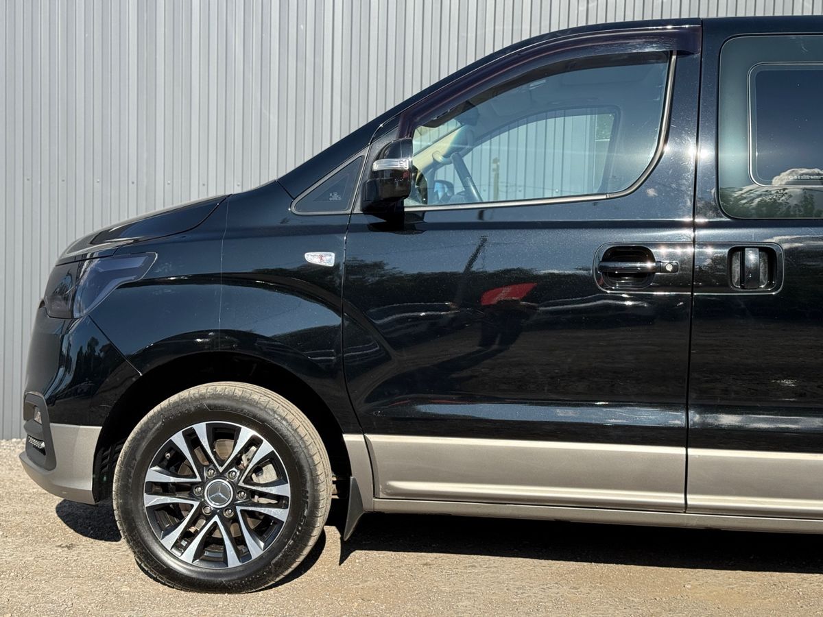 Hyundai Grand Starex I Рестайлинг 2 2.5d AT (175 л.с.) 4WD 2018 — фото 10
