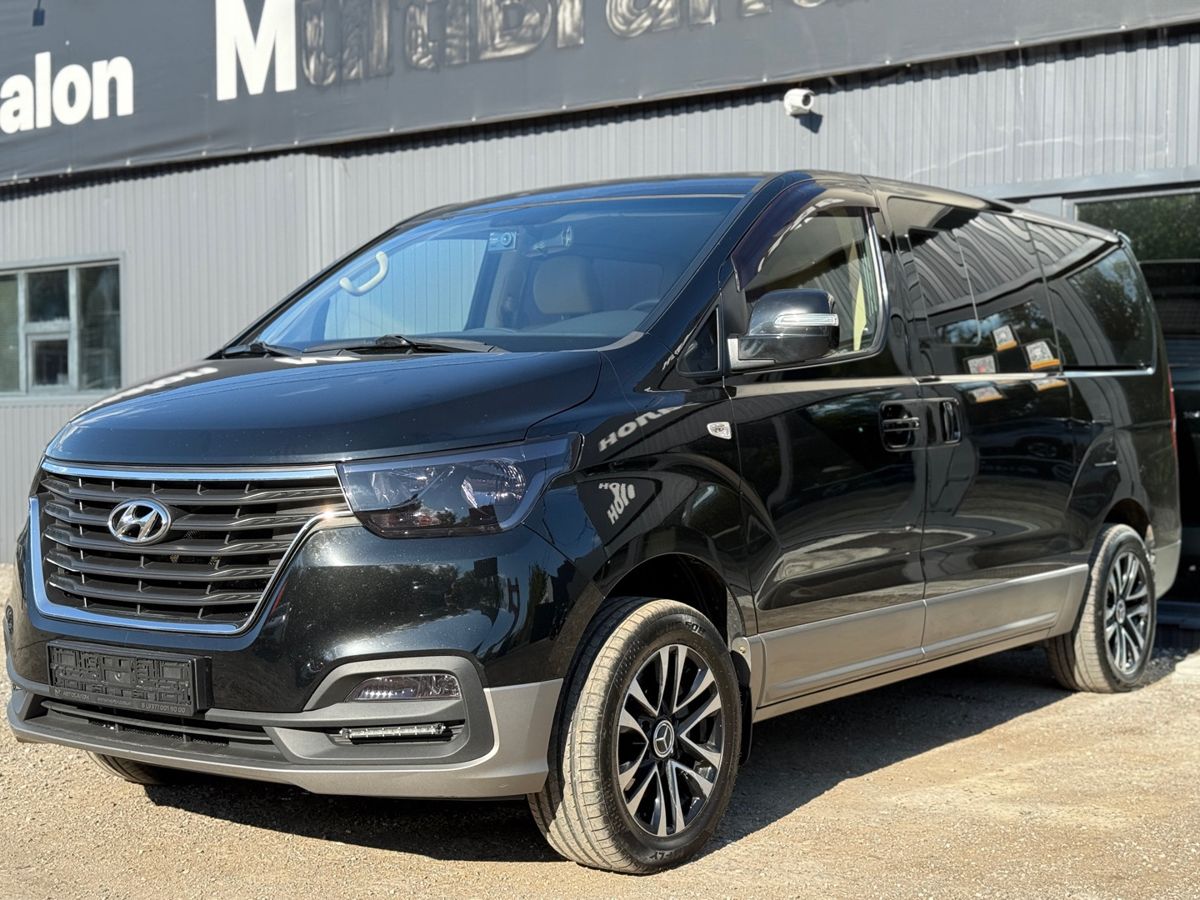Hyundai Grand Starex I Рестайлинг 2 2.5d AT (175 л.с.) 4WD 2018 — фото 3
