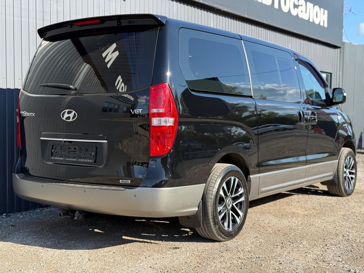 Hyundai Grand Starex I Рестайлинг 2 2.5d AT (175 л.с.) 4WD 2018 — фото 8