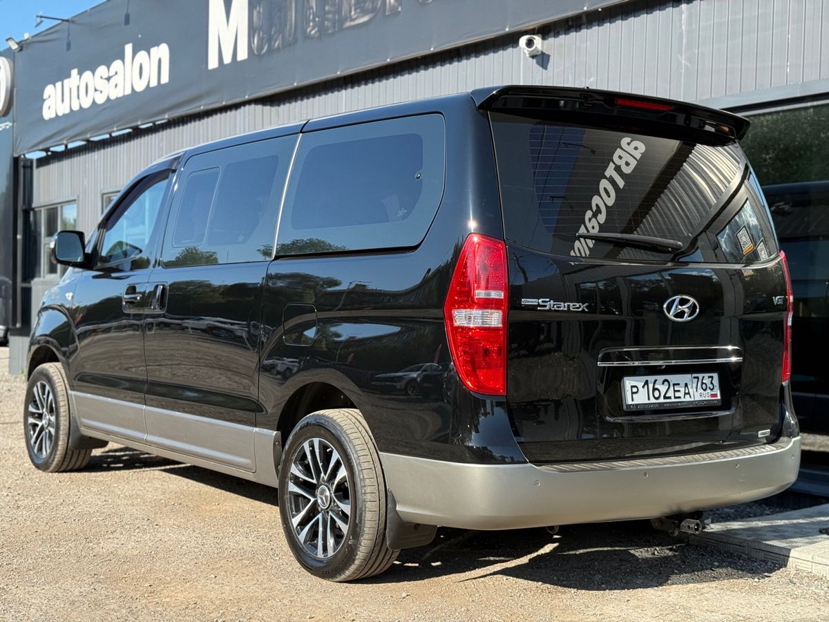 Hyundai Grand Starex I Рестайлинг 2 2.5d AT (175 л.с.) 4WD 2018 — фото 9