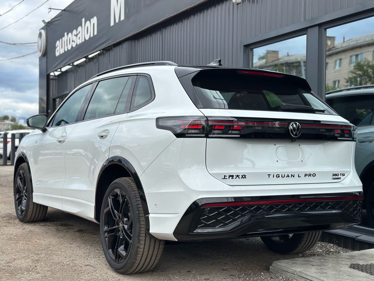 Volkswagen Tiguan III (China Market) L Pro 2.0 AMT (220 л.с.) 4WD R-Line Premium 2026 — фото 8