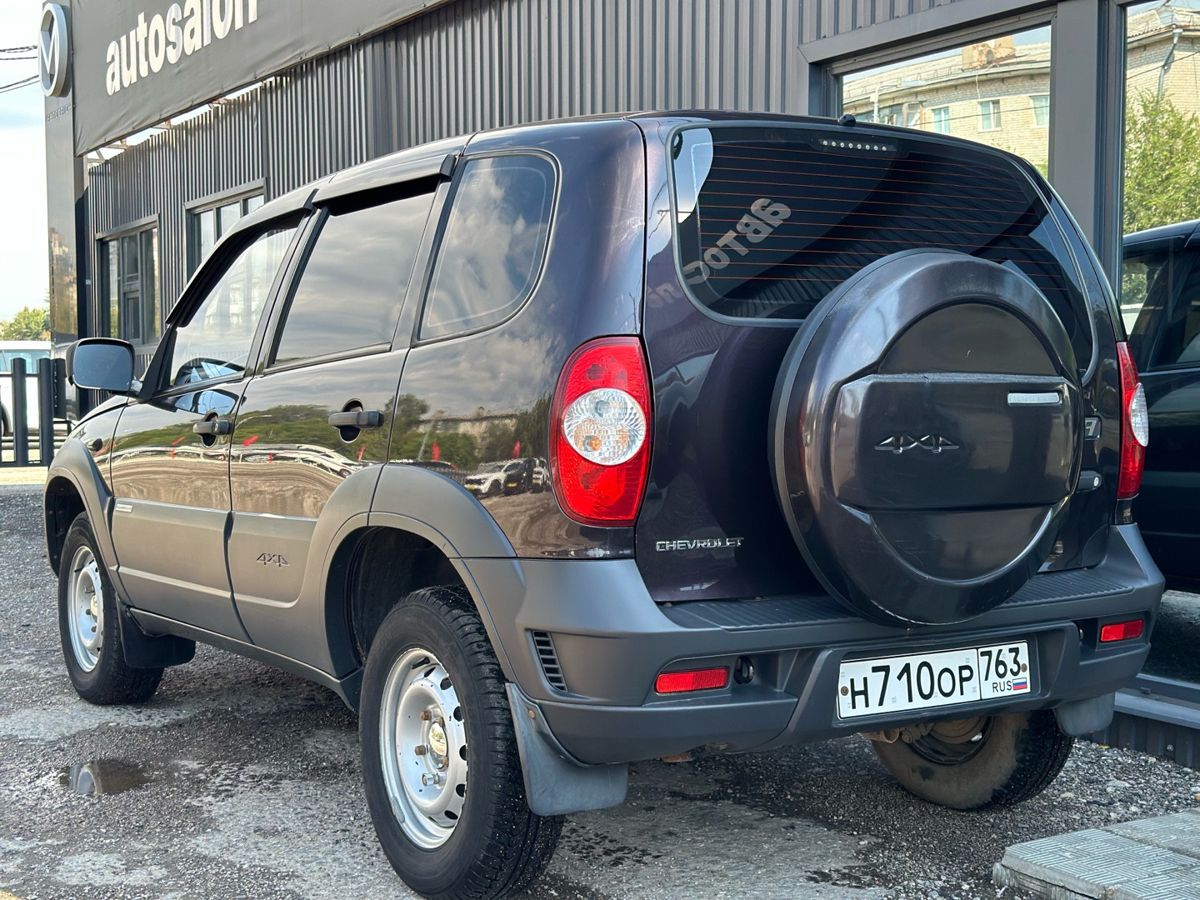 Chevrolet Niva I Рестайлинг 1.7 MT (80 л.с.) 4WD GL 2015 — фото 8