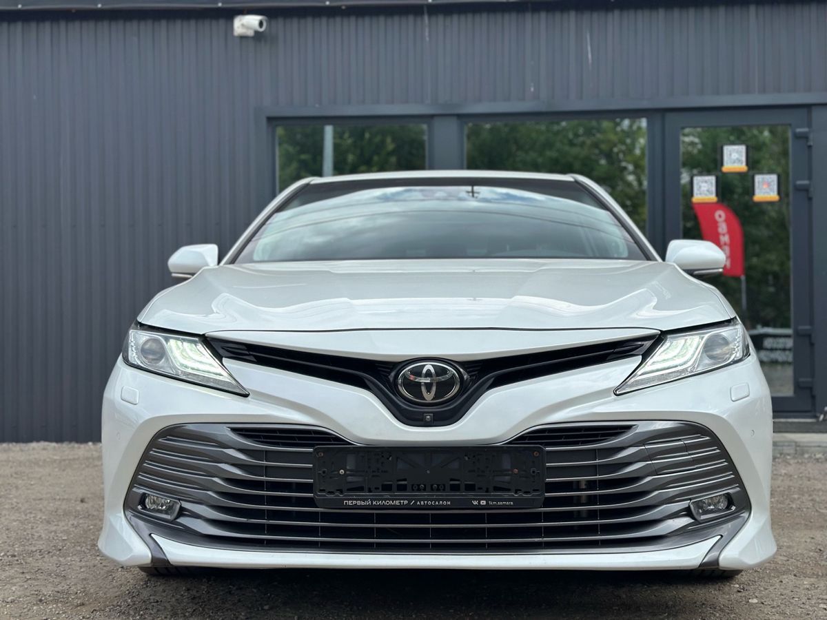 Toyota Camry VIII (XV70) 3.5 AT (249 л.с.) 2019 — фото 2