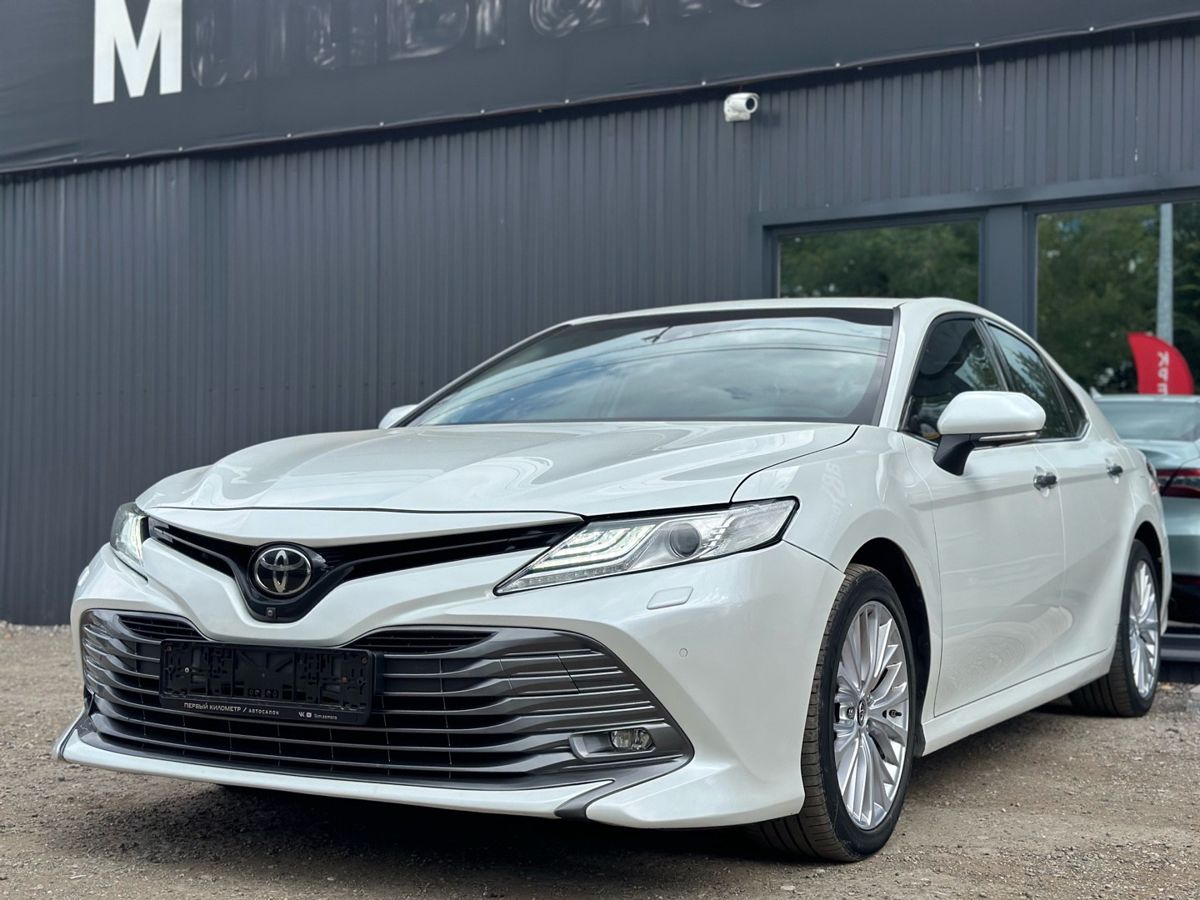 Toyota Camry VIII (XV70) 3.5 AT (249 л.с.) 2019 — фото 3