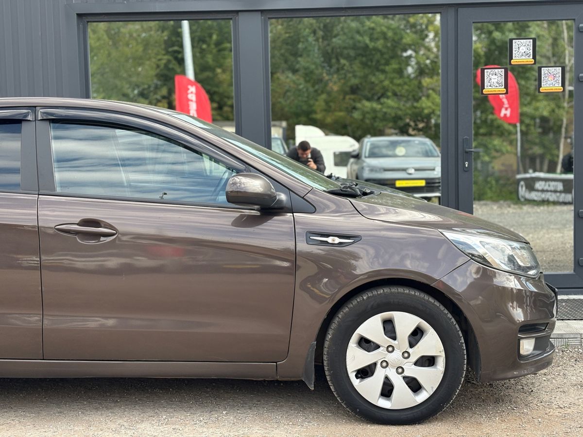 Kia Rio III Рестайлинг 1.4 AT (107 л.с.) Comfort Аудио 2016 — фото 5