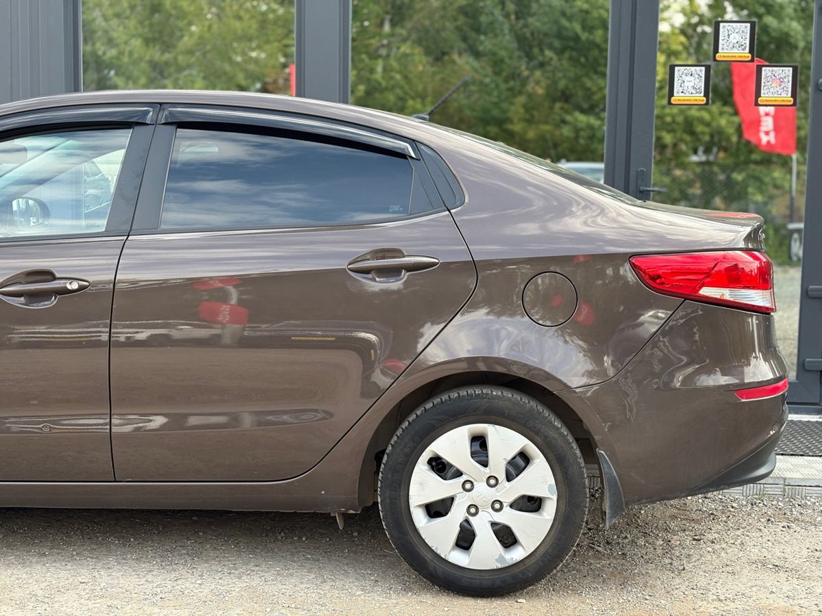 Kia Rio III Рестайлинг 1.4 AT (107 л.с.) Comfort Аудио 2016 — фото 10