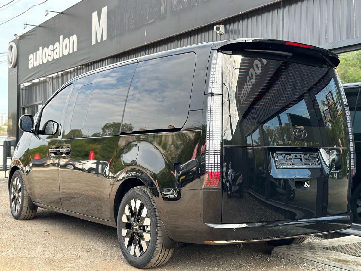 Hyundai Staria I 2.2d AT (177 л.с.) 4WD Lounge 9 Seater Inspiration 2026 — фото 8