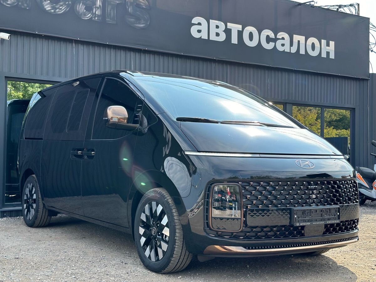 Hyundai Staria I 2.2d AT (177 л.с.) 4WD Lounge 9 Seater Inspiration 2026 — купить в Самаре