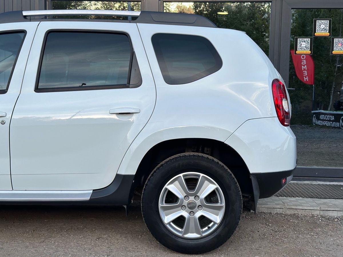 Renault Duster I 2.0 MT (135 л.с.) 4WD Luxe Privilege 2014 — фото 9