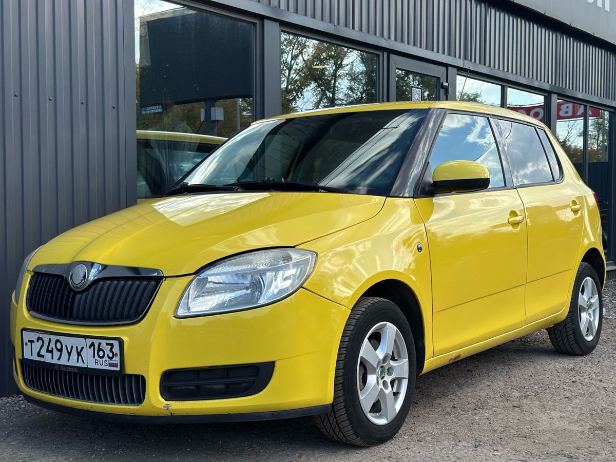 Skoda Fabia II 1.2 MT (70 л.с.) Ambiente 2008 — фото 8
