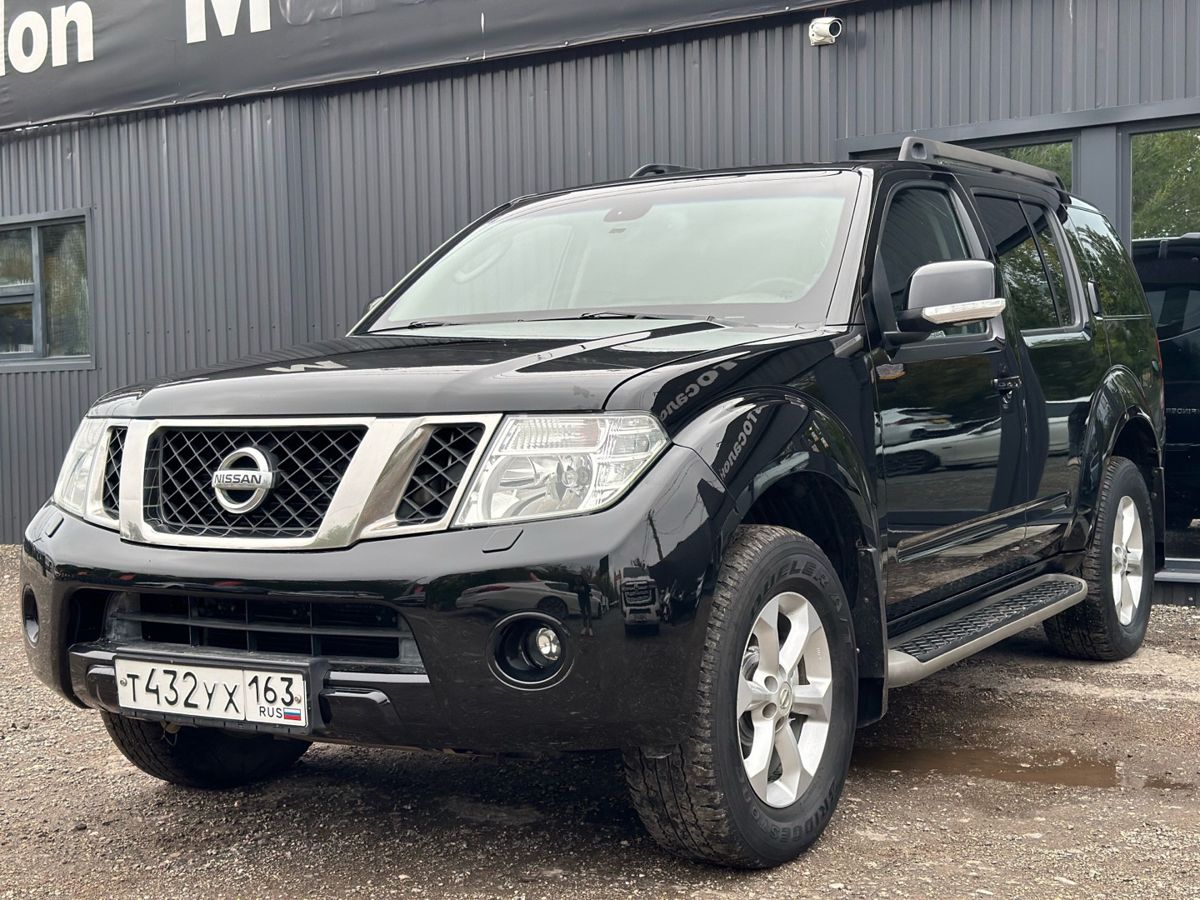 Nissan Pathfinder III Рестайлинг 2.5d AT (190 л.с.) 4WD LE 2013 — фото 3