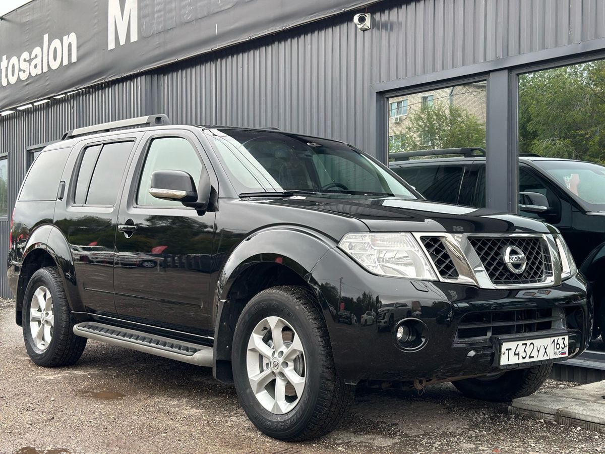 Nissan Pathfinder III Рестайлинг 2.5d AT (190 л.с.) 4WD LE 2013 — фото 6