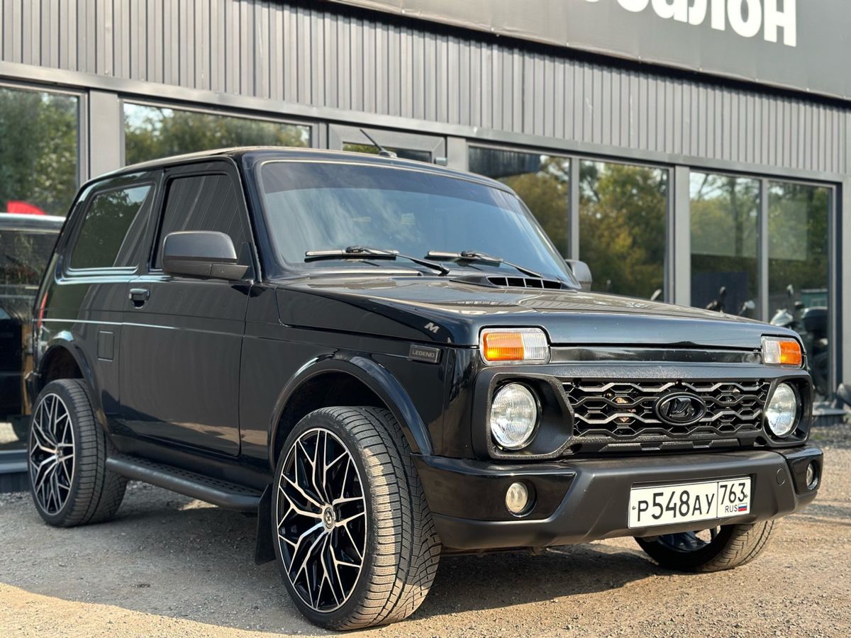 Lada (ВАЗ) Niva Legend I 1.7 MT (83 л.с.) 4WD Luxe Кондиционер 2022 — фото 1