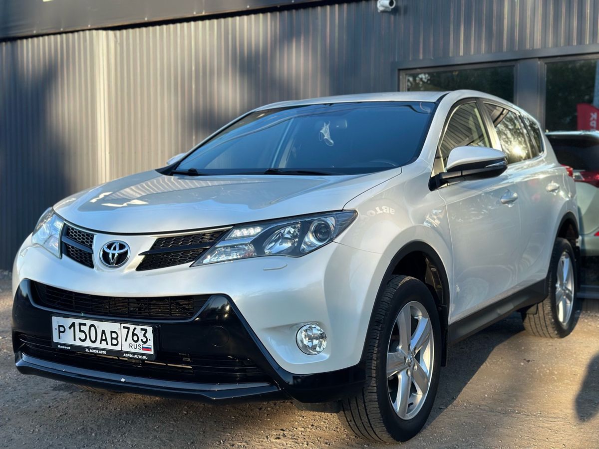 Toyota RAV4 IV (XA40) 2.0 CVT (146 л.с.) 4WD Комфорт Плюс 2013 — фото 3