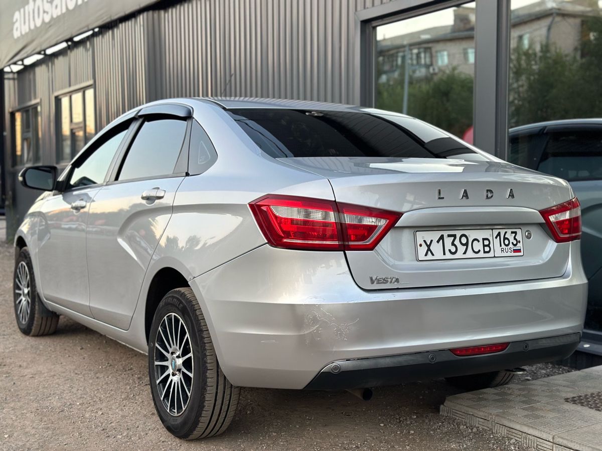 Lada (ВАЗ) Vesta I 1.6 MT (106 л.с.) Luxe (2015-2016) 2017 — фото 7