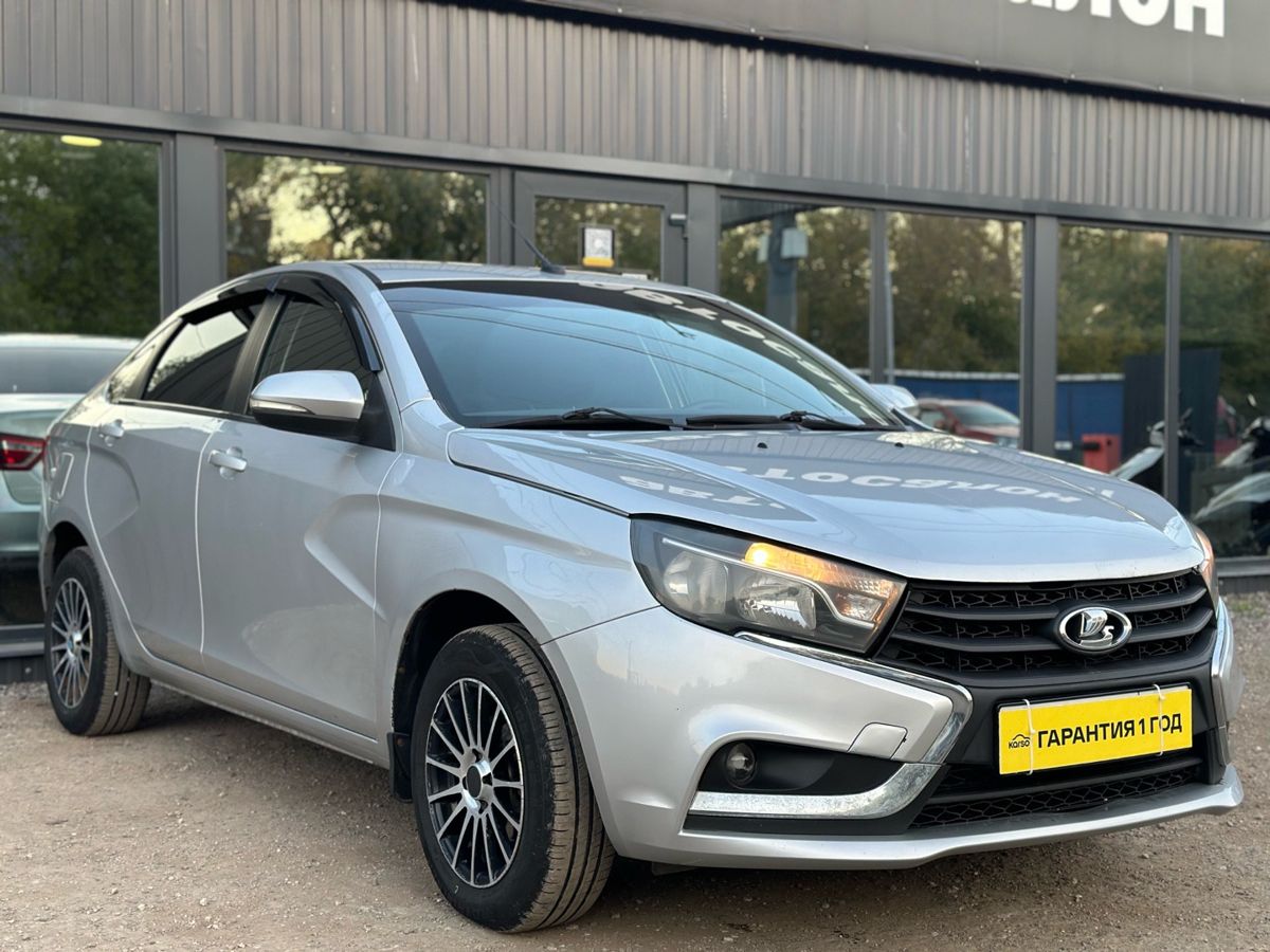 Lada (ВАЗ) Vesta I 1.6 MT (106 л.с.) Luxe (2015-2016) 2017 — фото 1