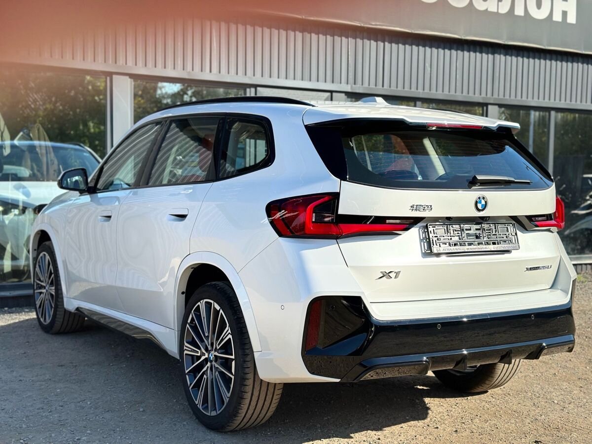 BMW X1 III (U11/U12) 25Li xDrive 2.0 AMT (204 л.с.) 4WD xDrive25Li M Sport Package 2026 — фото 9
