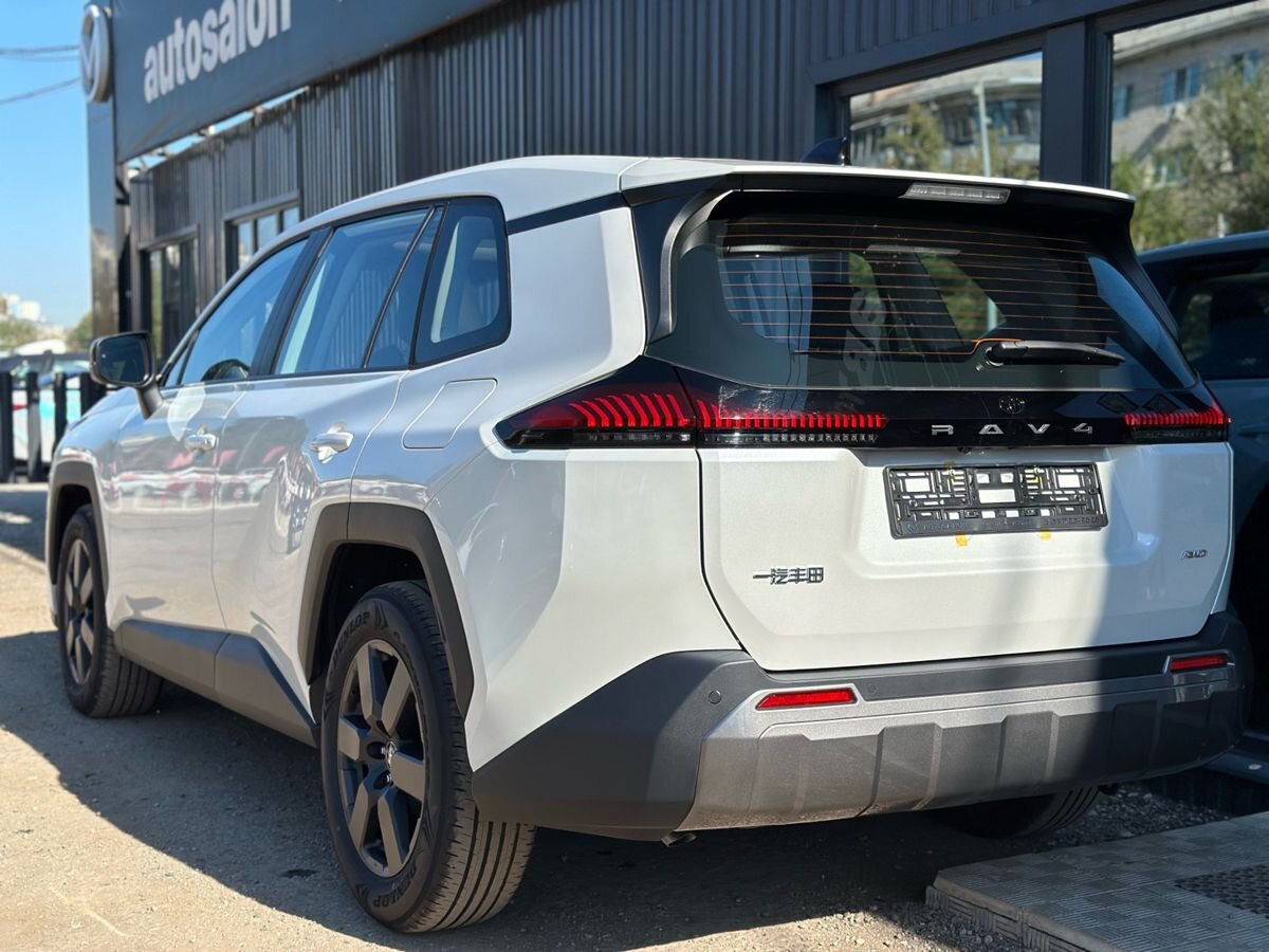 Toyota RAV4 VI (XA60) 2.0 CVT (171 л.с.) 4WD Luxury 2026 — фото 8