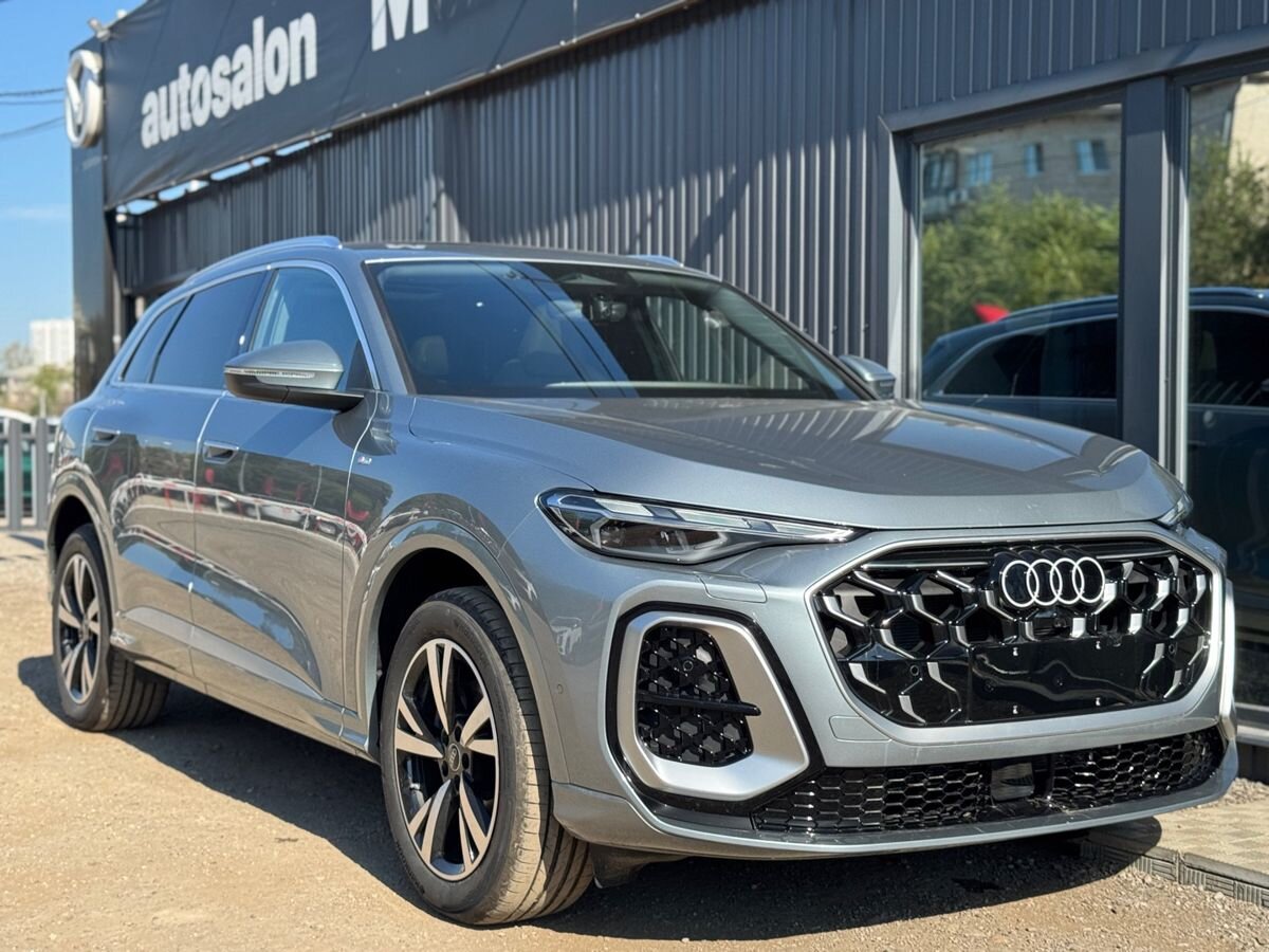 Audi Q5 III (GU) L 2.0 AMT (204 л.с.) 4WD Exclusive 2026 — фото 4