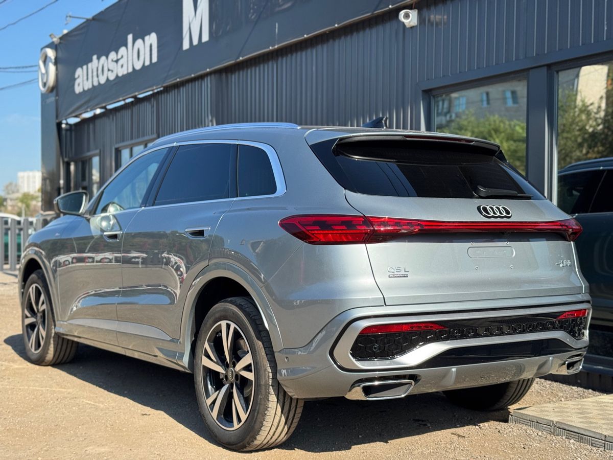 Audi Q5 III (GU) L 2.0 AMT (204 л.с.) 4WD Exclusive 2026 — фото 10