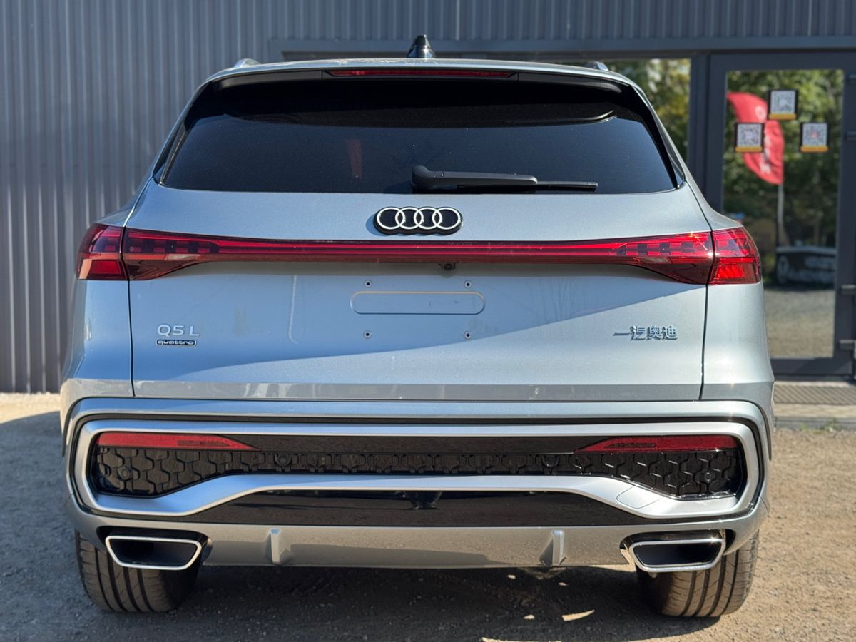 Audi Q5 III (GU) L 2.0 AMT (204 л.с.) 4WD Exclusive 2026 — фото 8