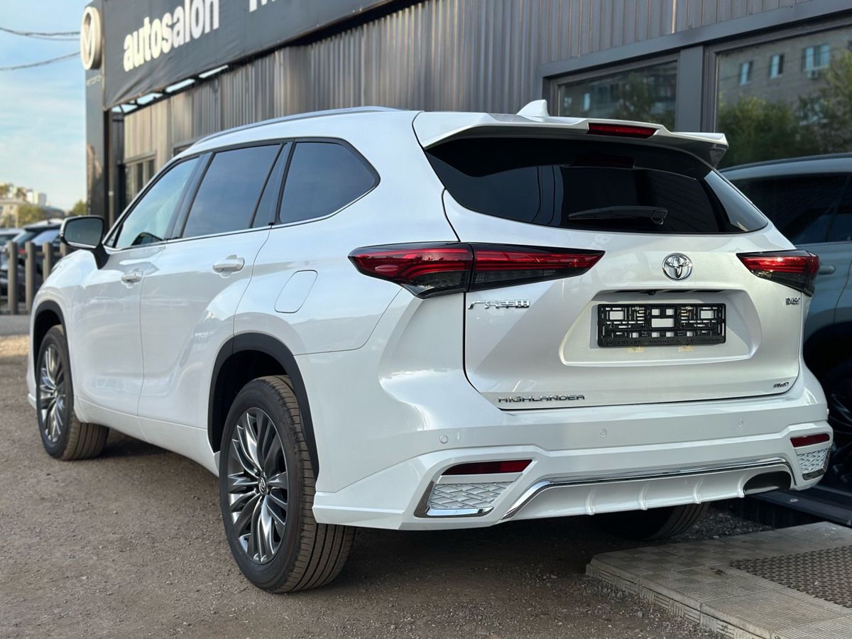 Toyota Highlander IV (XU70) 2.0 AT (248 л.с.) 4WD Premium 2026 — фото 9