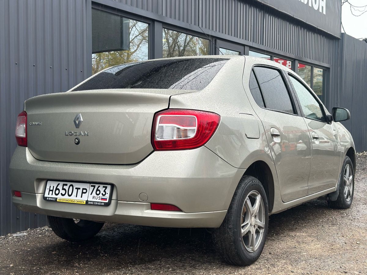 Renault Logan II 1.6 AT (102 л.с.) Luxe Privilege 2018 — фото 7