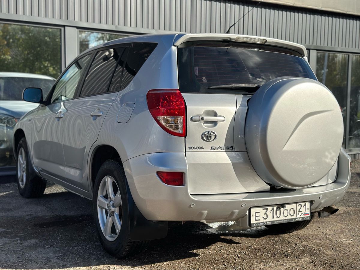 Toyota RAV4 III (XA30) 2.0 AT (152 л.с.) 4WD 2008 — фото 4