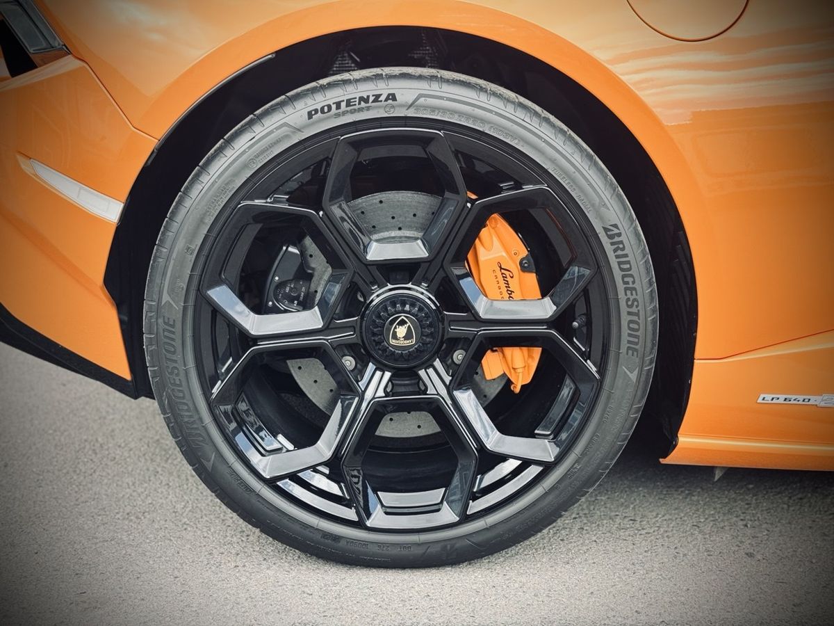 Lamborghini Huracán — фото 12