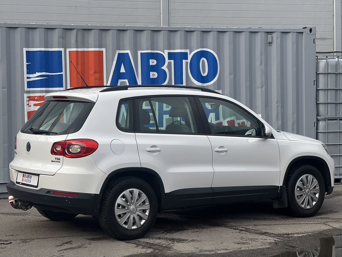 Volkswagen Tiguan — фото 5