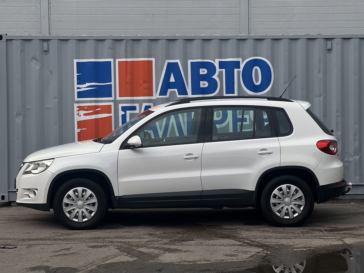 Volkswagen Tiguan — фото 2