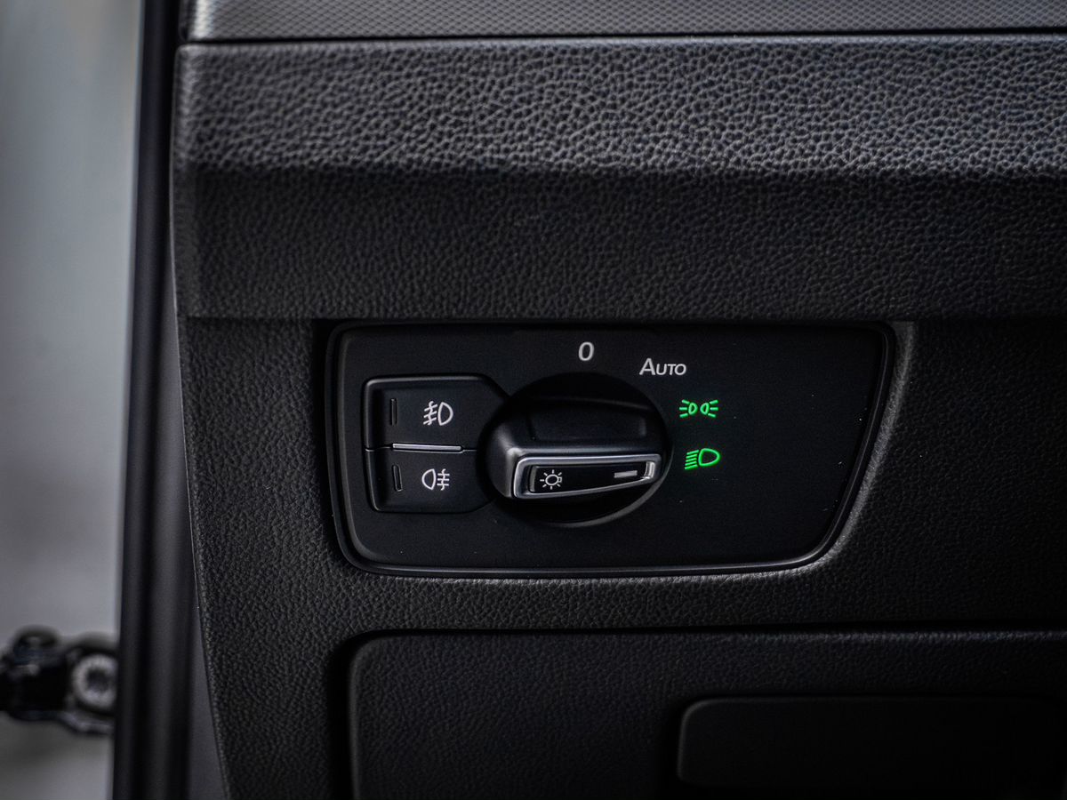 Volkswagen Passat — фото 18