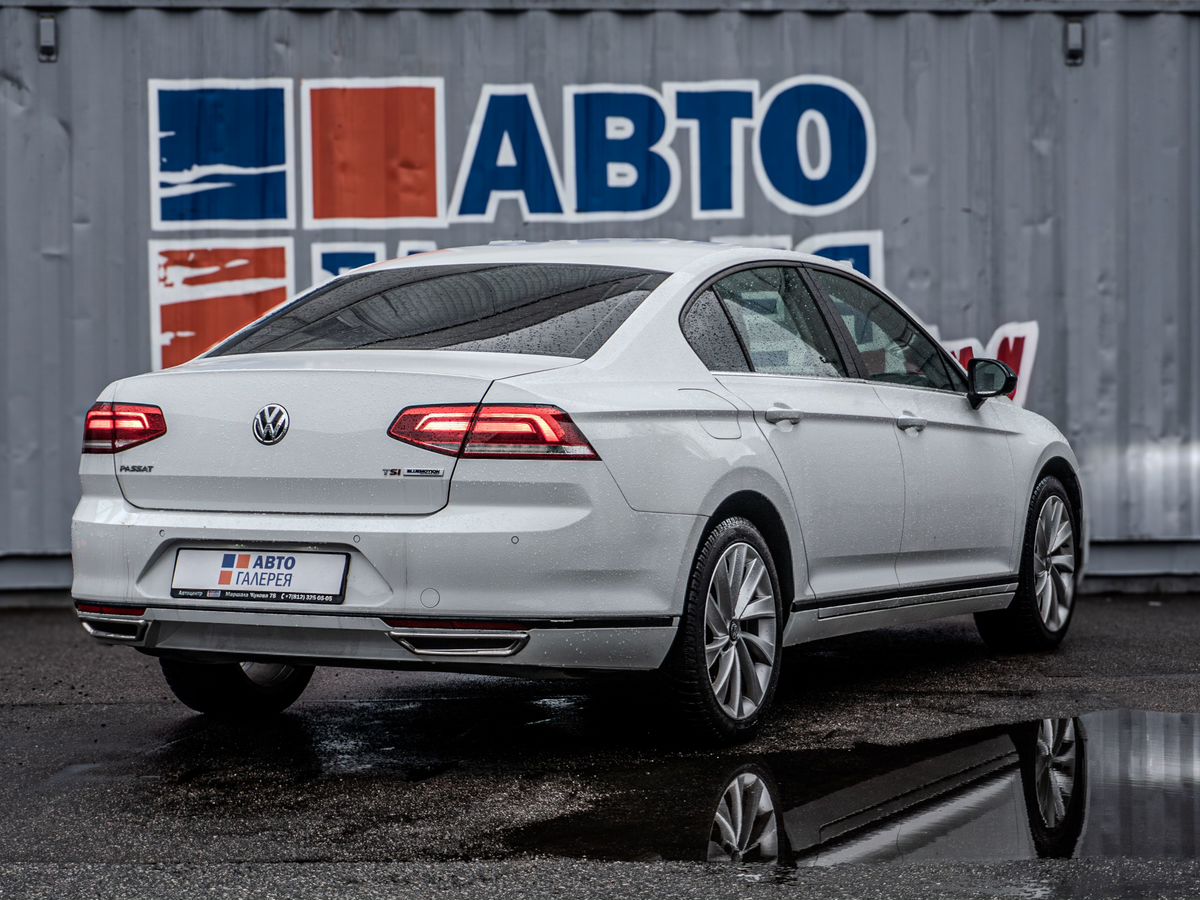 Volkswagen Passat — фото 6