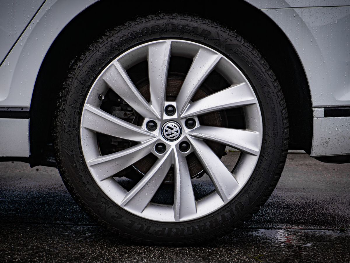 Volkswagen Passat — фото 9