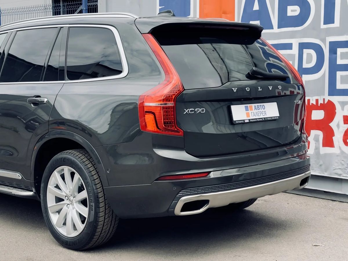 Volvo XC90 — фото 8