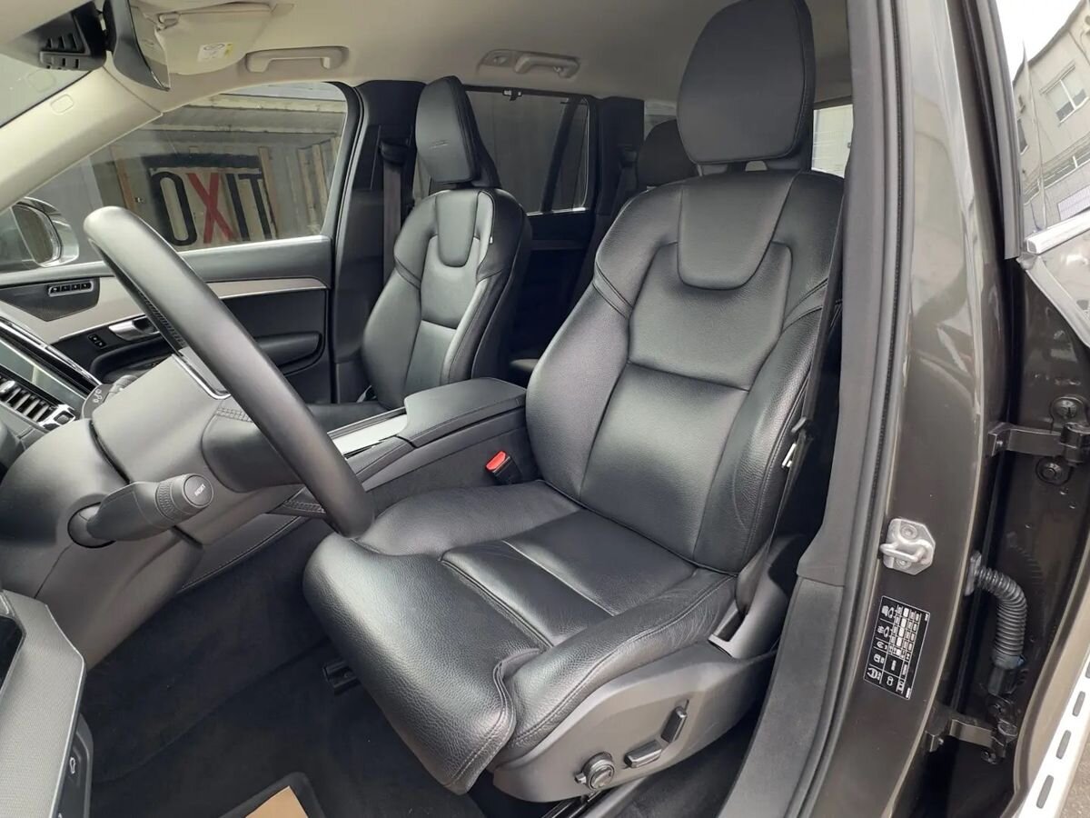 Volvo XC90 — фото 25