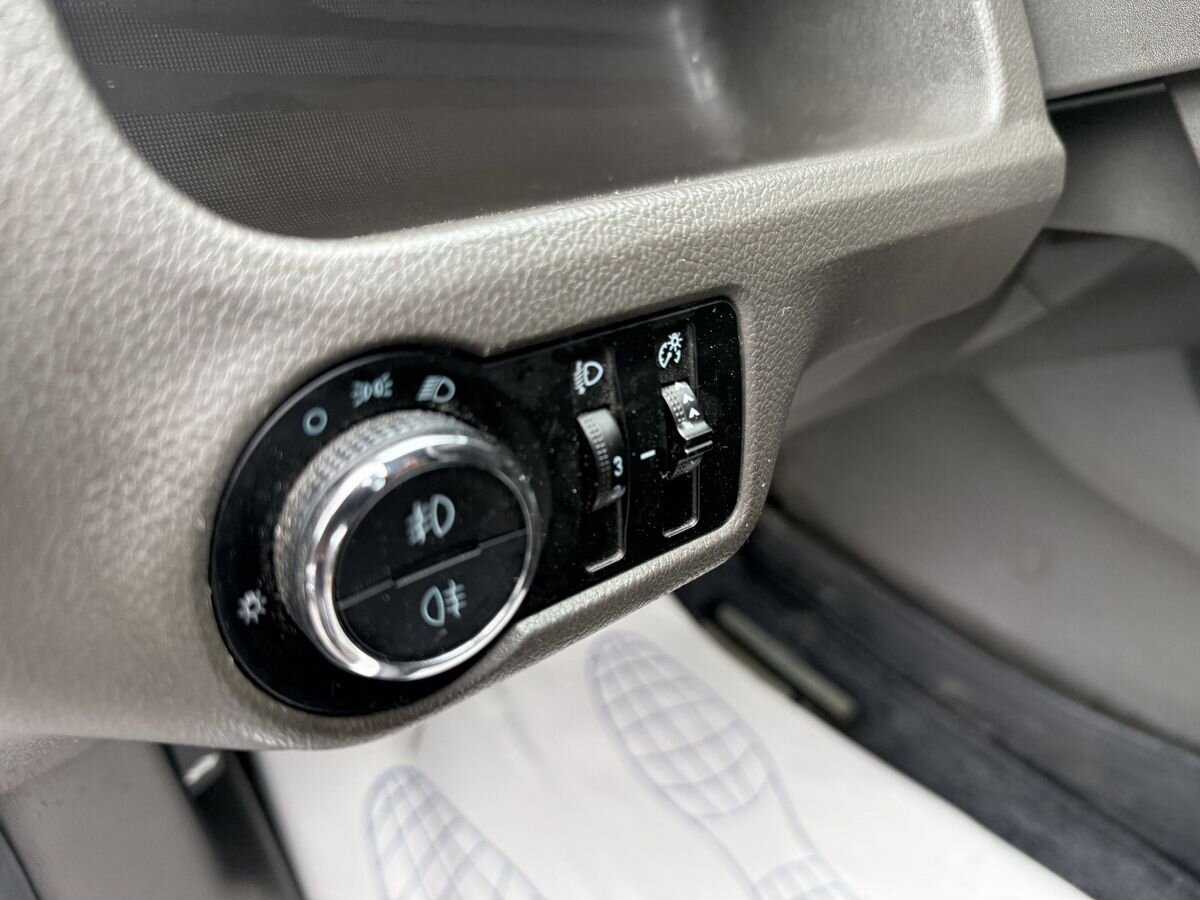 Chevrolet Cobalt — фото 13