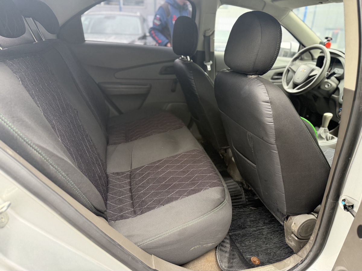 Chevrolet Cobalt — фото 14