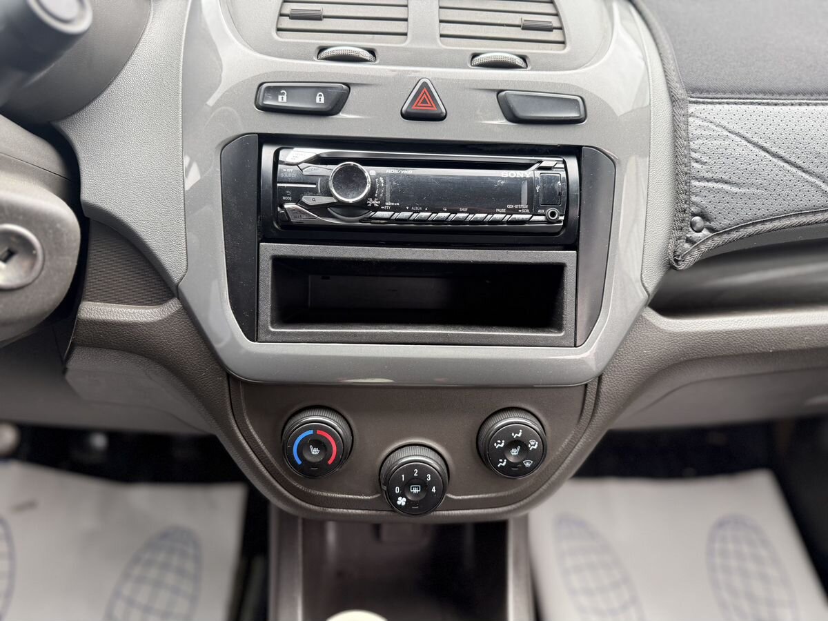 Chevrolet Cobalt — фото 12