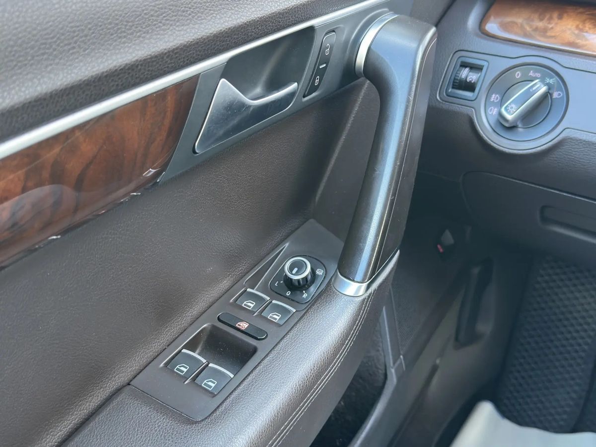 Volkswagen Passat — фото 14