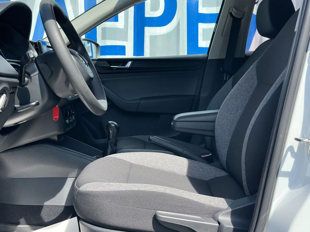 Skoda Rapid — фото 26
