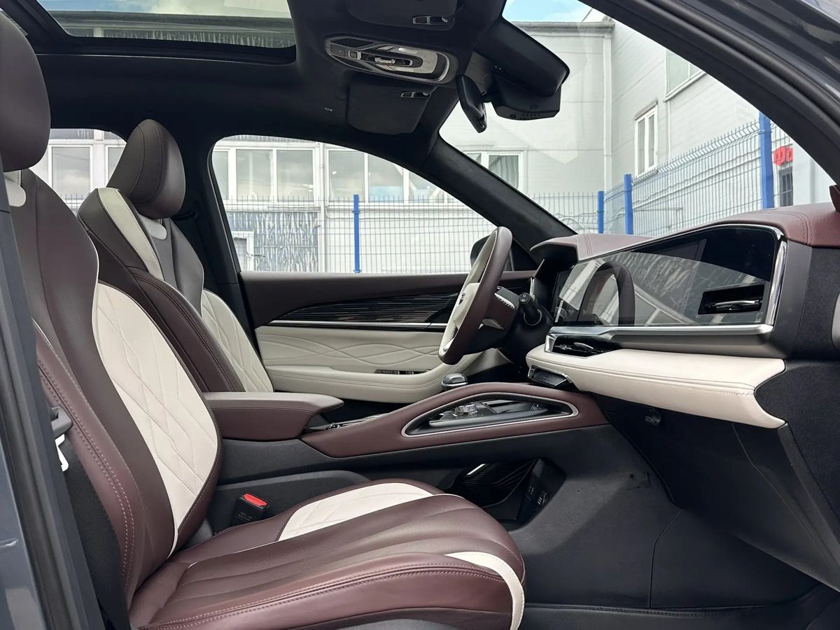 Geely Monjaro — фото 31