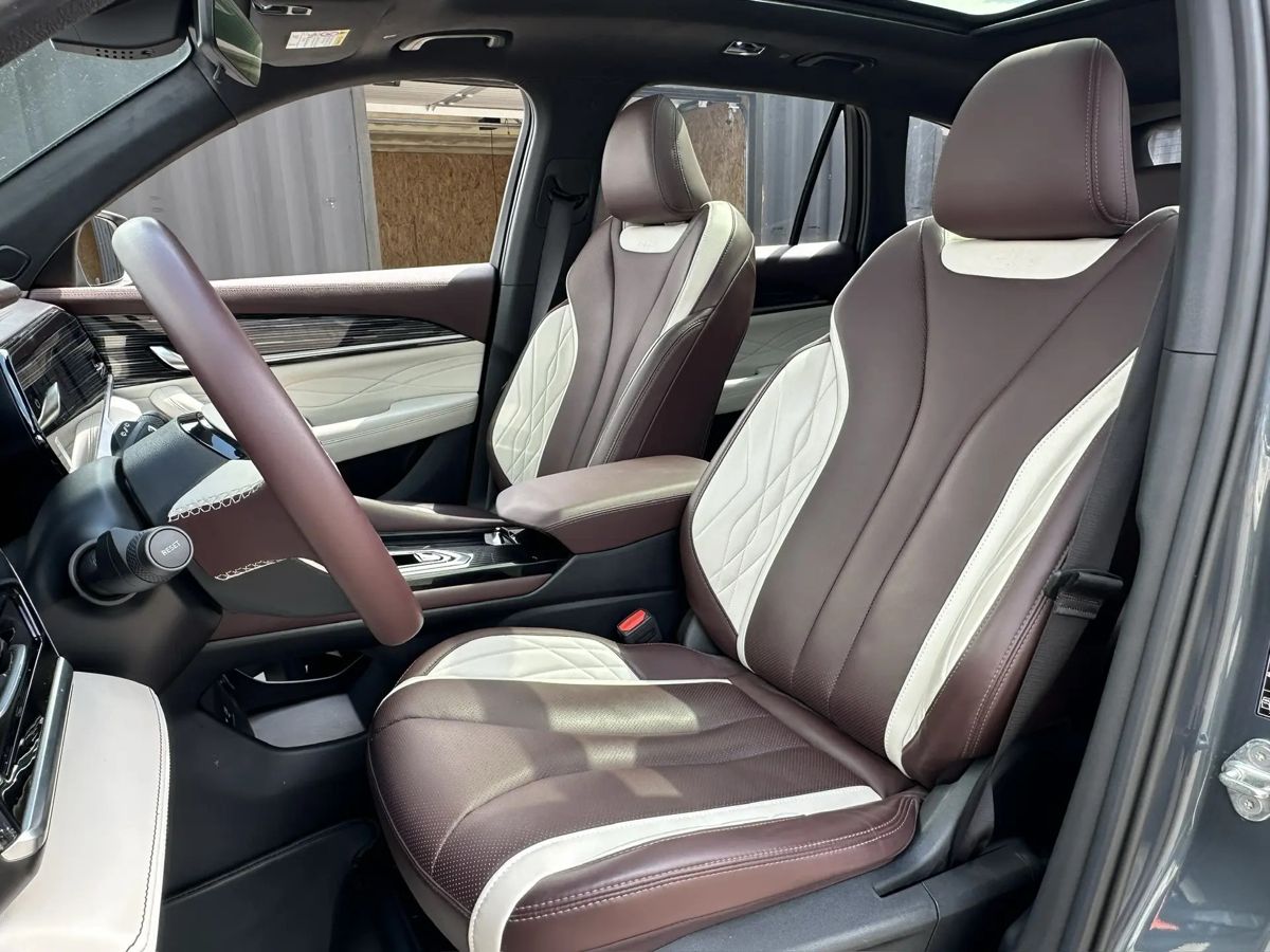 Geely Monjaro — фото 15