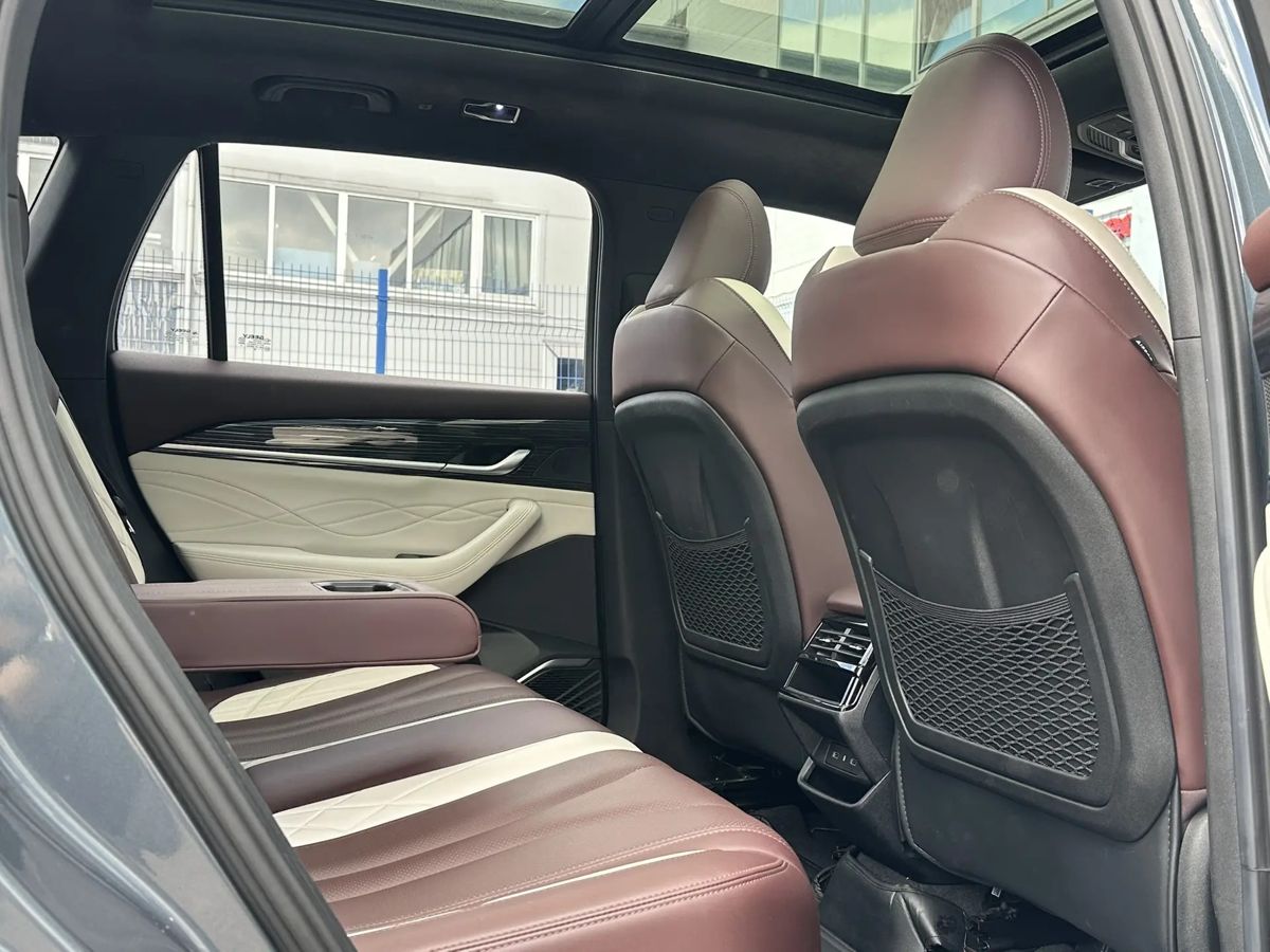 Geely Monjaro — фото 30